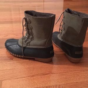 Esprit rain snow boots